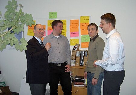 Un étudiant de la Hochschule Stralsund en entretien avec Projektron GmbH