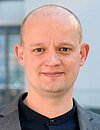 Portrait photo of Matthias Toddenrott in the context of Tirol Kliniken. Portrait of Matthias Toddenrott from Tirol Kliniken.