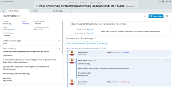 Ticket in BCS mit einer Kundenzufriedenheitsabfrage, Sternebewertungen für die Umsetzung und den allgemeinen Service sowie einem Kundenkommentar.