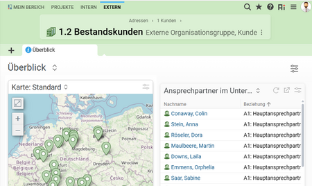 Ab Projektron BCS 25.3 lassen sich Kontakt- und Kundendaten direkt auf einer interaktiven Karte anzeigen. Die OpenStreetMap-basierte Darstellung visualisiert Standorte und Vertriebspotenziale übersichtlich im CRM. Screenshot der neuen Kartenansicht in Projektron BCS 25.3 mit der Darstellung von Kunden- und Kontaktstandorten auf Basis von OpenStreetMap.