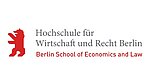 Logo der HWR Berlin, Hochschule für Wirtschaft und Recht, anlässlich des Abschlussballs der dualen Studierenden