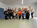Projektron Selbstverteidigungstraining: 11 Projektronis nahmen an einem praxisorientierten Selbstverteidigungstraining teil, um ihre Fitness und Sicherheit zu verbessern.