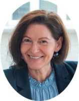 Porträtfoto von Heidi Loßmann, Anwenderberaterin bei der Projektron GmbH. Sie unterstützt Unternehmen bei der Umsetzung von Kurzarbeit und der digitalen Dokumentation von Arbeitszeiten mit Projektron BCS. Heidi Loßmann, seit 2005 Anwenderberaterin bei der Projektron GmbH