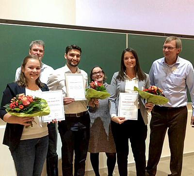 Drei Preisträger nahmen Ihre Auszeichnung mit dem Best Practice Studien Award 2018 auf dem BPUG Kongress in Frankfurt entgegen.
