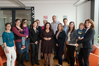 Senatorin Dilek Kolat zu Besuch bei Projektron Senatorin Dilek Kolat zu Besuch bei Projektron