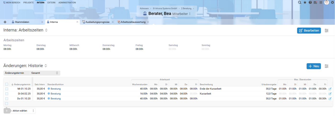 Screenshot from Projektron BCS: Change history of the working time model of an employee who was on short-time work from February 4, 2025, to October 1, 2025. The view shows how adjustments to the target working time can be documented and tracked in the system.