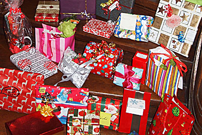 Viele Wichtel-Geschenke bei der diesjährigen Weihnachtsfeier