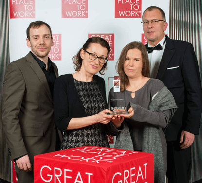 Das Team von Projektron freut sich über die Auszeichnung. (Foto: Barbara Schmidt und Robert Staffl für Great Place to Work)
